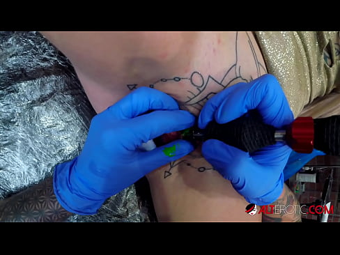 ❤️ An hottie thar a bheith tattooed Sully Savage fuair tattoo ar a clitoris ☑  Físeán fucking  uainn ga.amzhoka.top ️❤